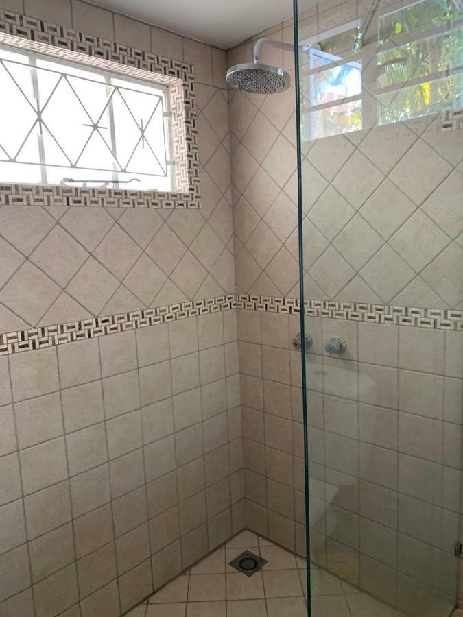 Apartamento Whynot Mauritius Grand Gaube Exterior foto